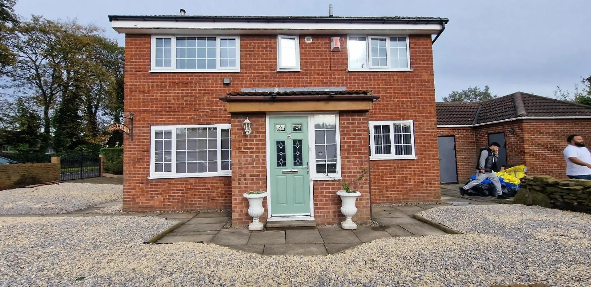 Summerville Manor Luxury Residency With Drive Farsley